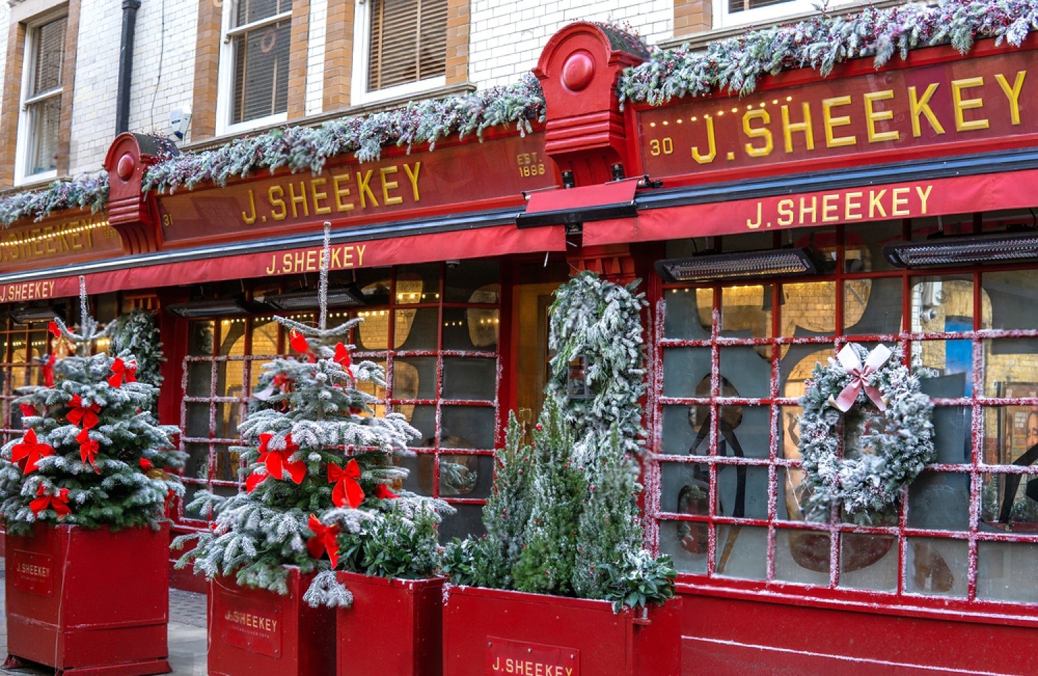Best Local Spots Near Trafalgar Square