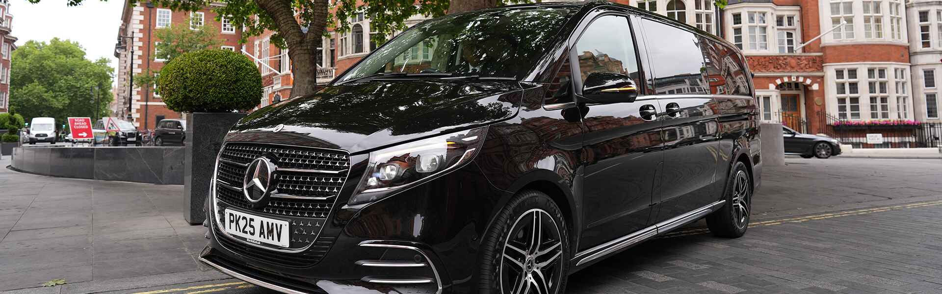 Travel with Luxury Chauffeur