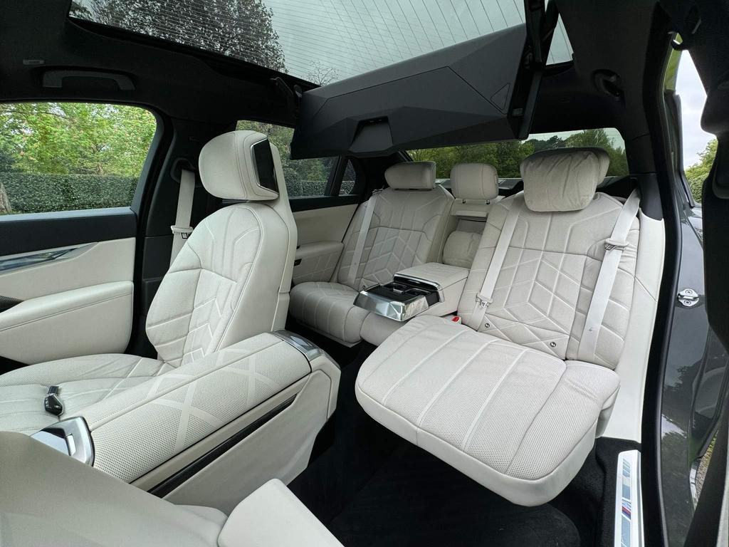 Luxurious Rear Cabin of BMW i7 - Sustainable Wedding Excellence Chauffeur Hire