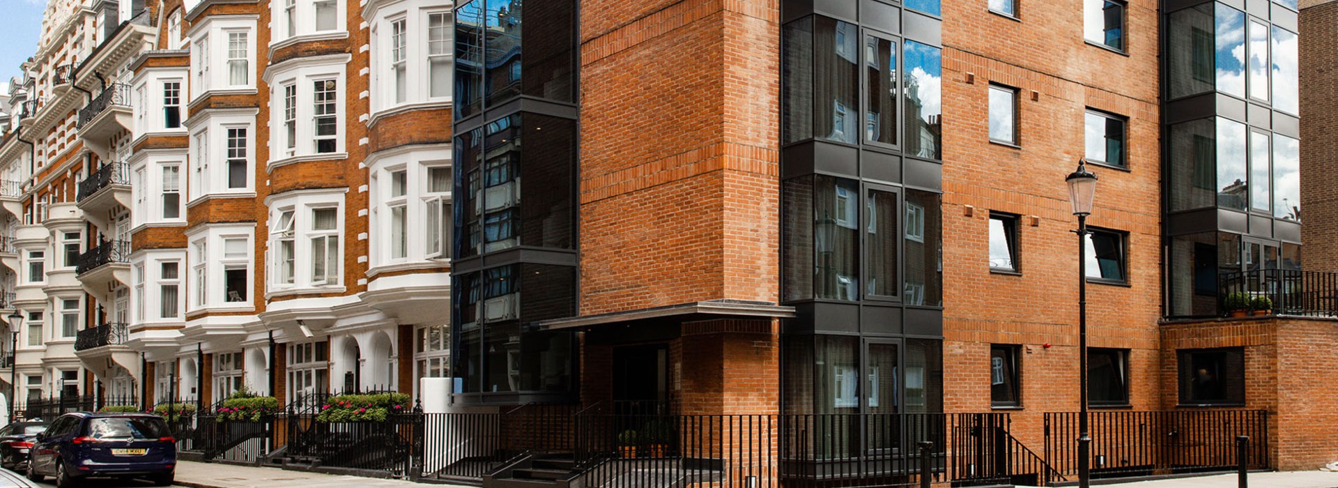15 Basil Street Knightsbridge chauffeur drop-off