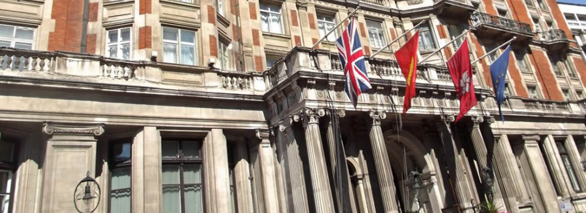 Mandarin Oriental Hyde Park Knightsbridge chauffeur arrival